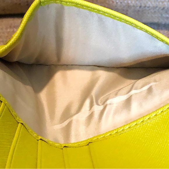 COACH Legacy Signature Slim Turn Lock Closure Trifold Wallet Neon Yellow Trim - Picture 16 of 17